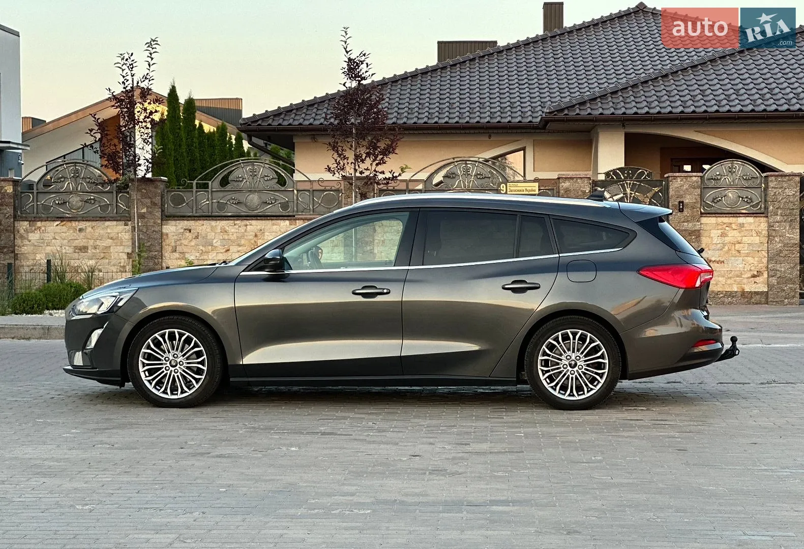 2020 Ford Focus - мініатюра 11