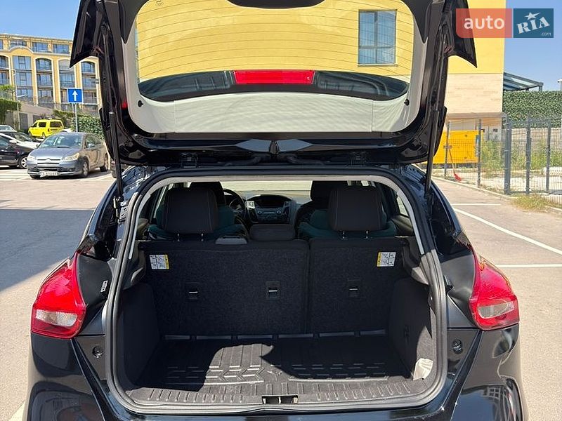 Хэтчбек Ford Focus 2017 в Одессе