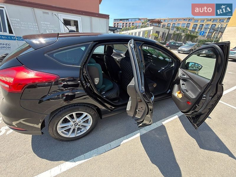 Хэтчбек Ford Focus 2017 в Одессе