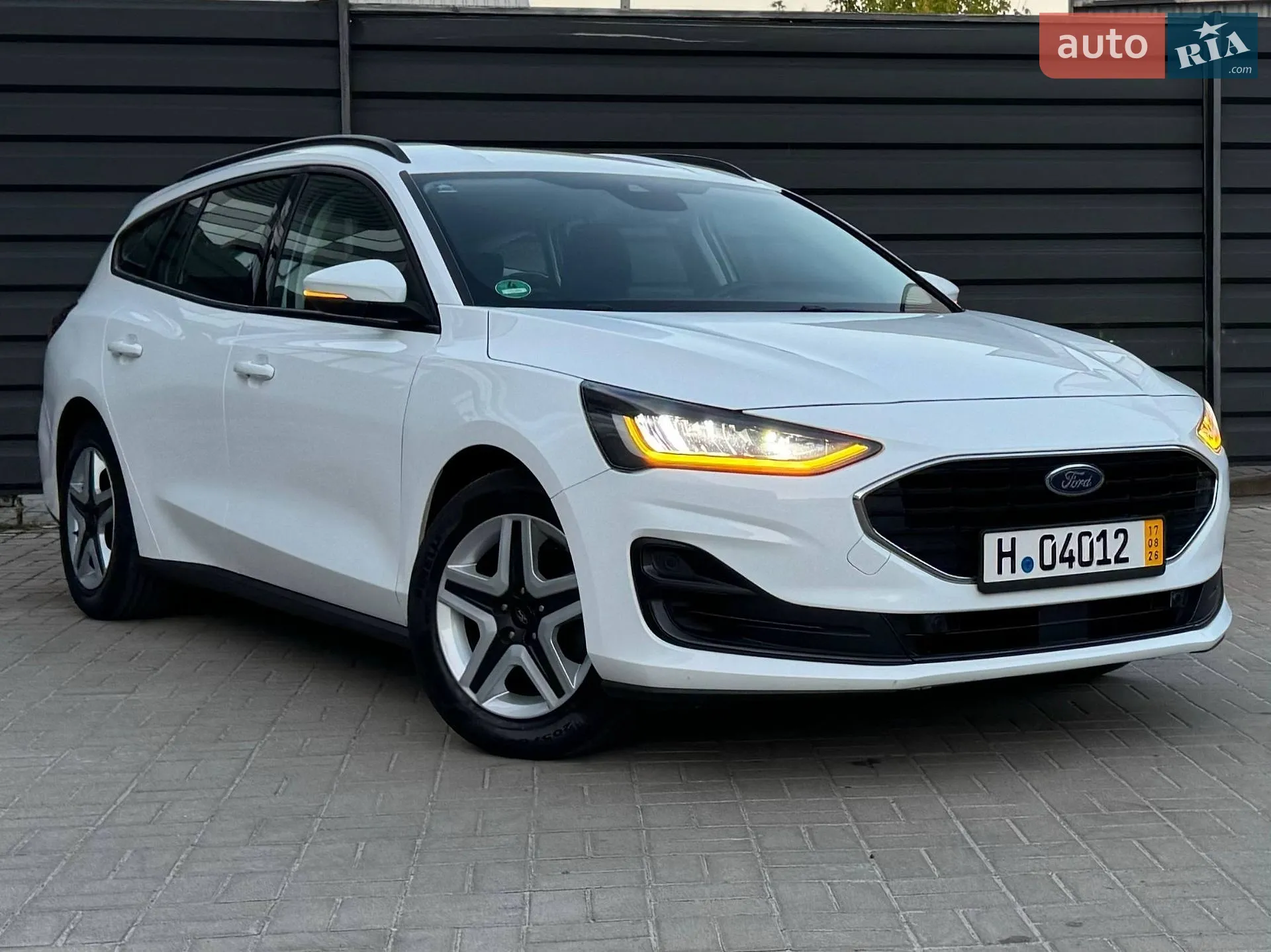 2022 Ford Focus - фото 1