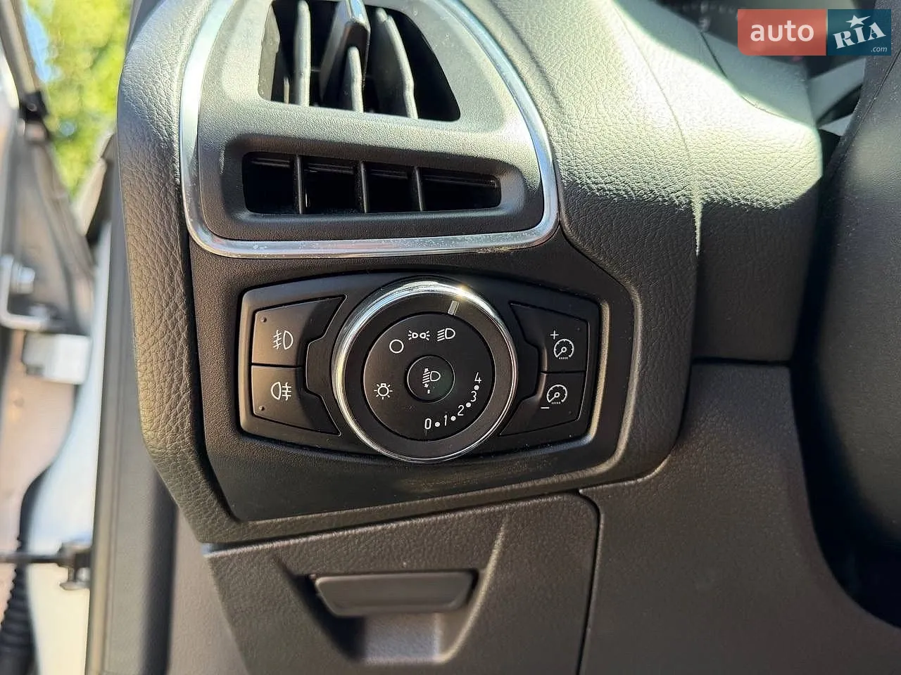 2012 Ford Focus - мініатюра 41