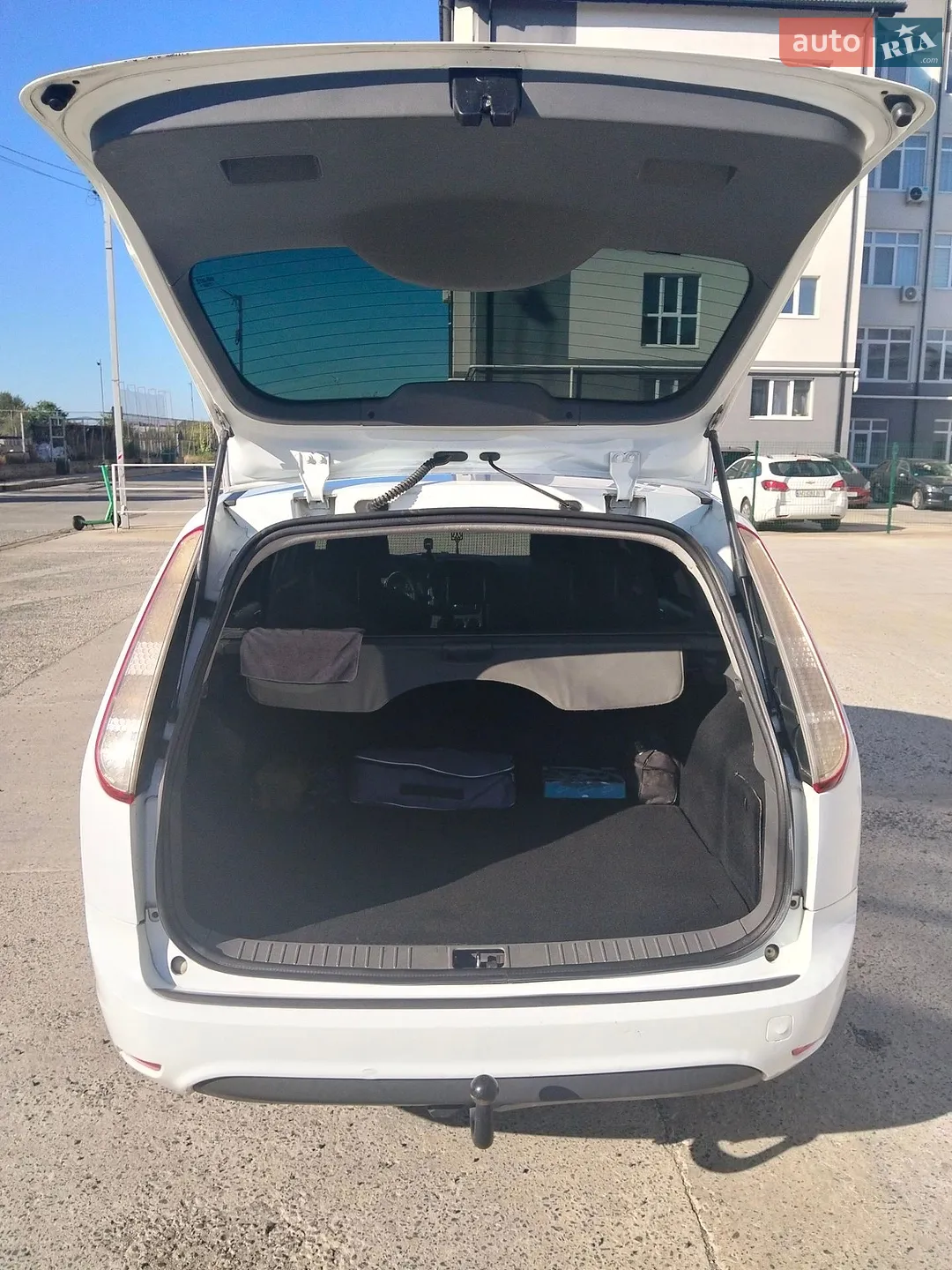 2010 Ford Focus - мініатюра 4