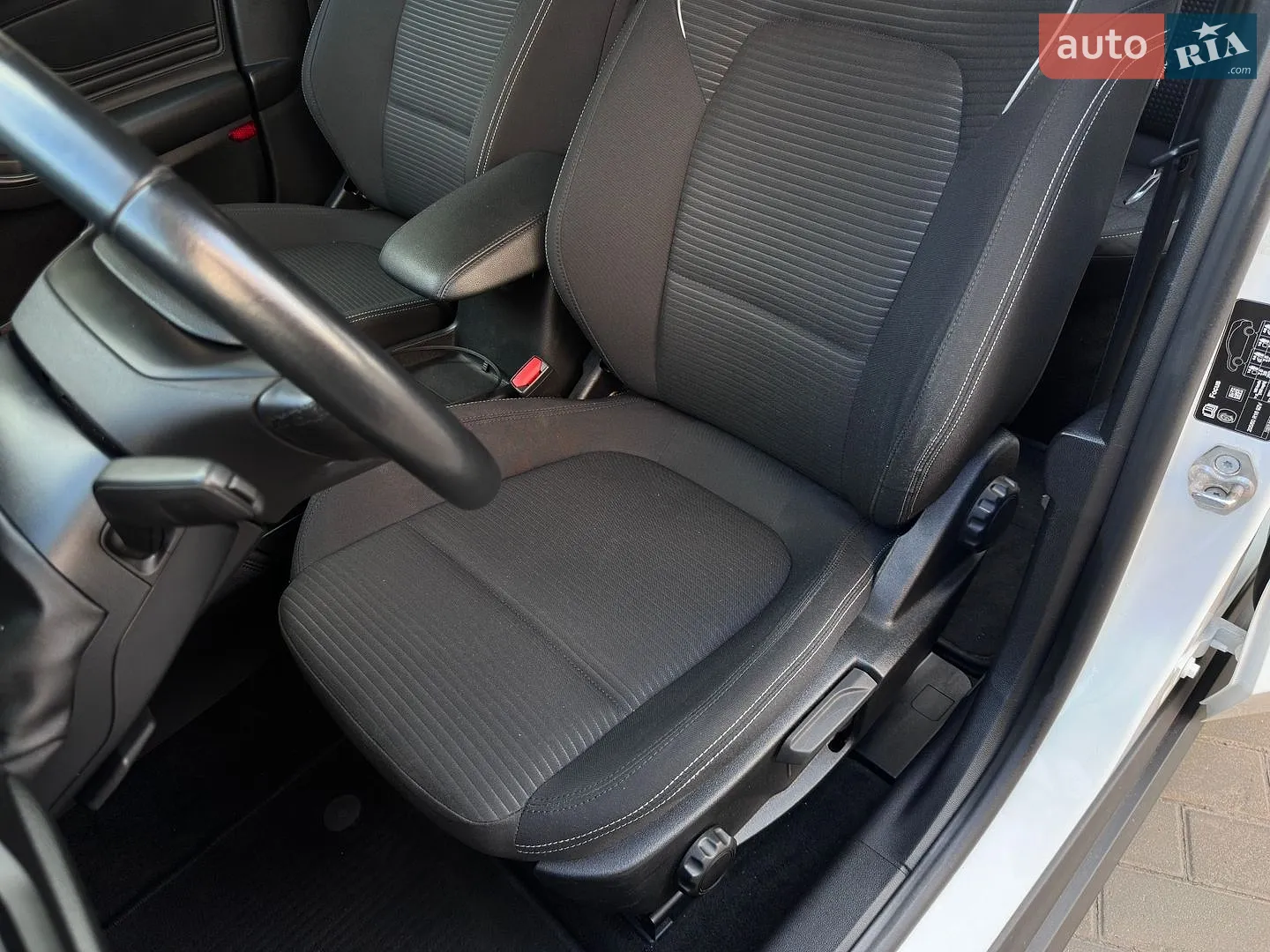 2021 Ford Focus - мініатюра 19