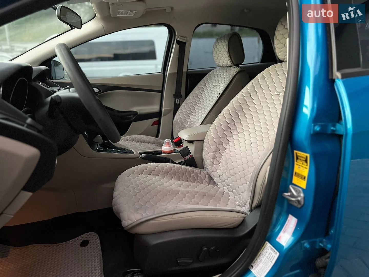 2016 Ford Focus - мініатюра 16