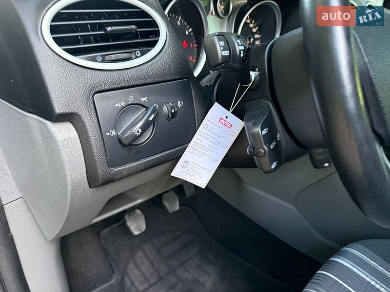 Хетчбек Ford Focus 2010 в Рівному