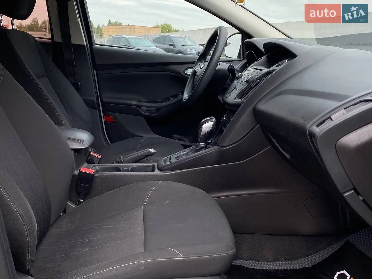 2016 Ford Focus - мініатюра 17