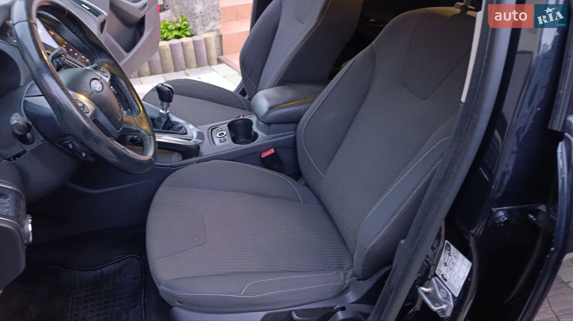 2011 Ford Focus - мініатюра 41