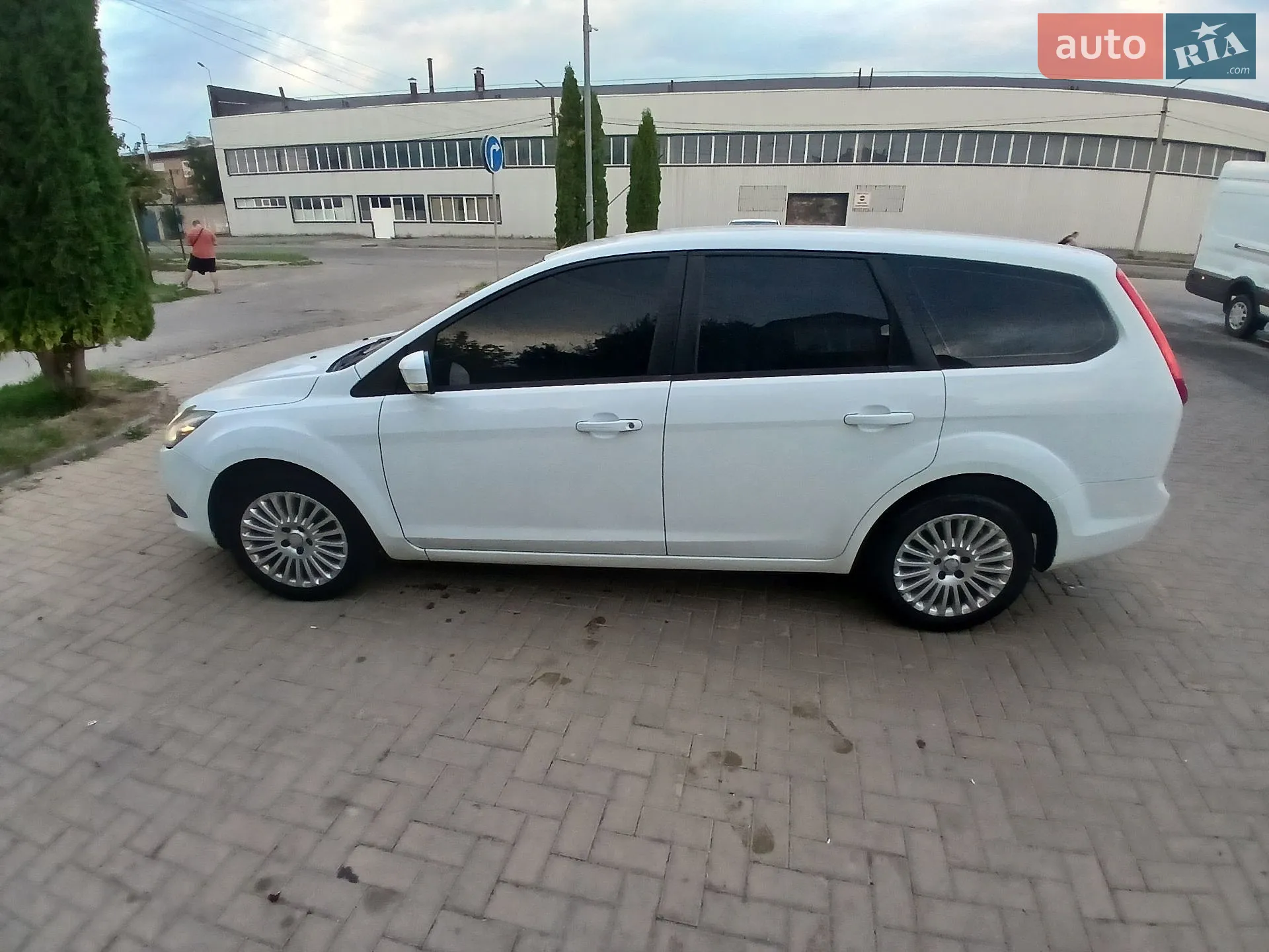 2010 Ford Focus - мініатюра 14