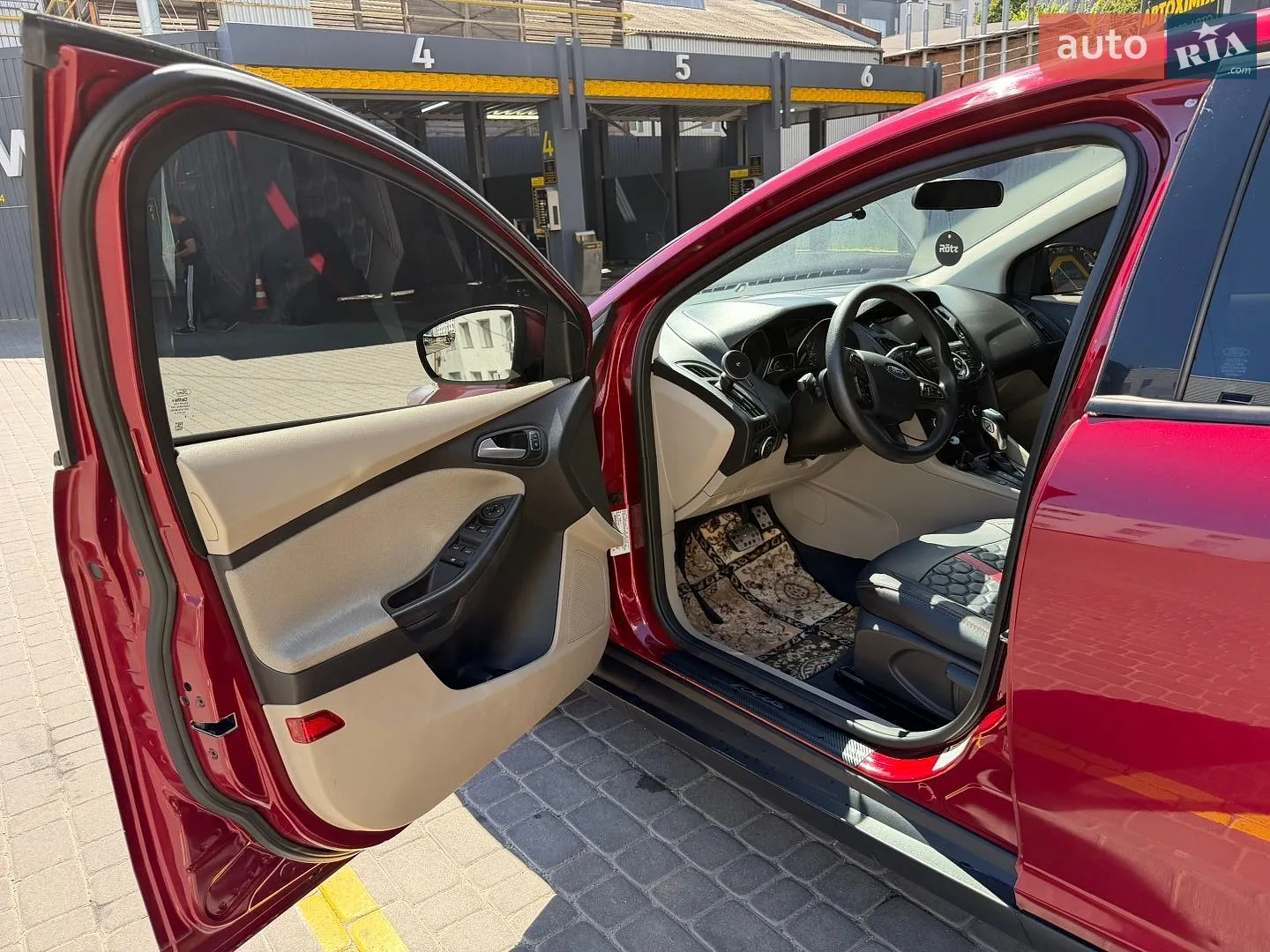2015 Ford Focus - мініатюра 12