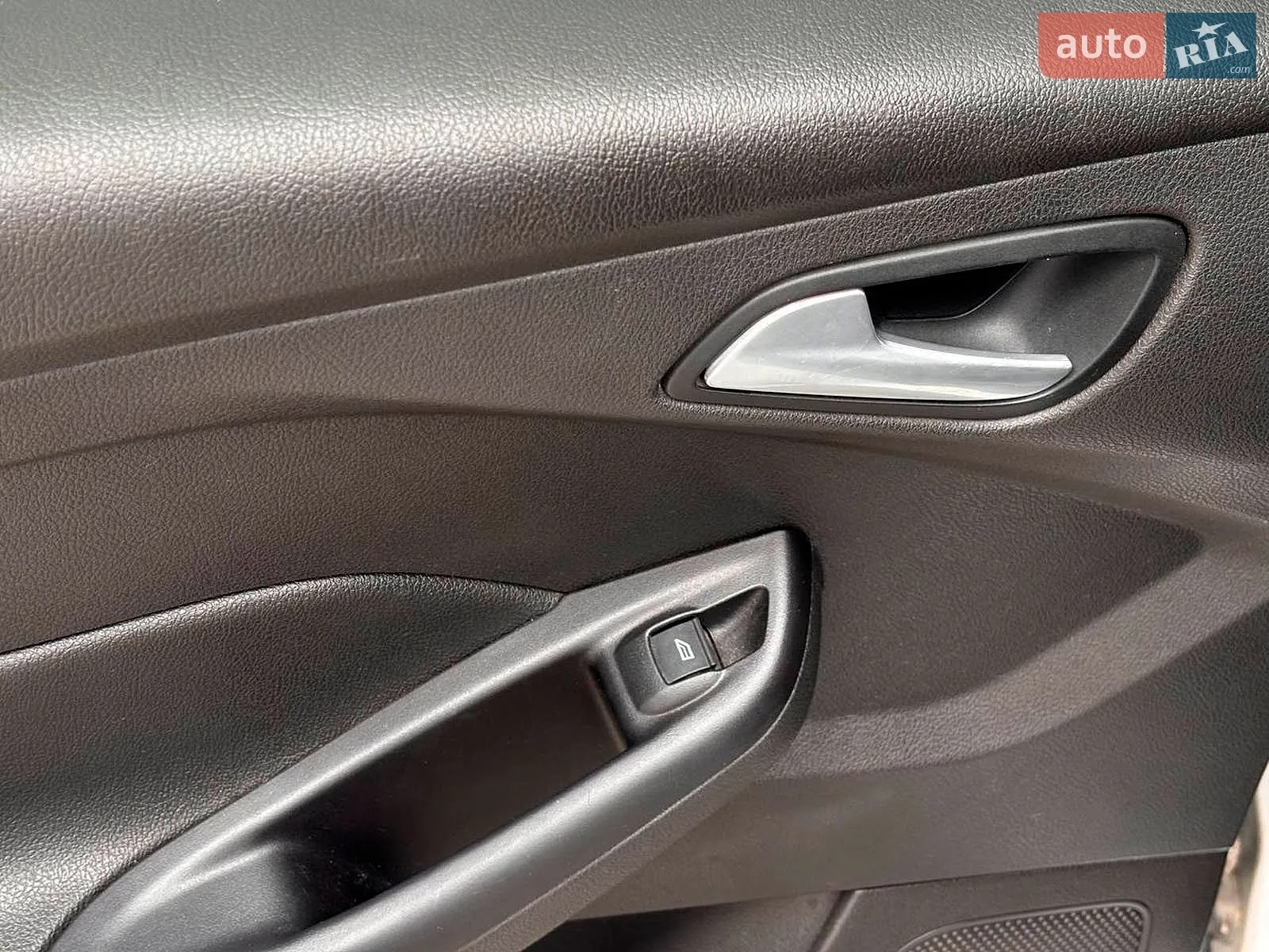 2015 Ford Focus - мініатюра 40