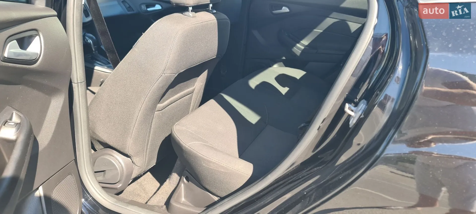 2017 Ford Focus - мініатюра 16