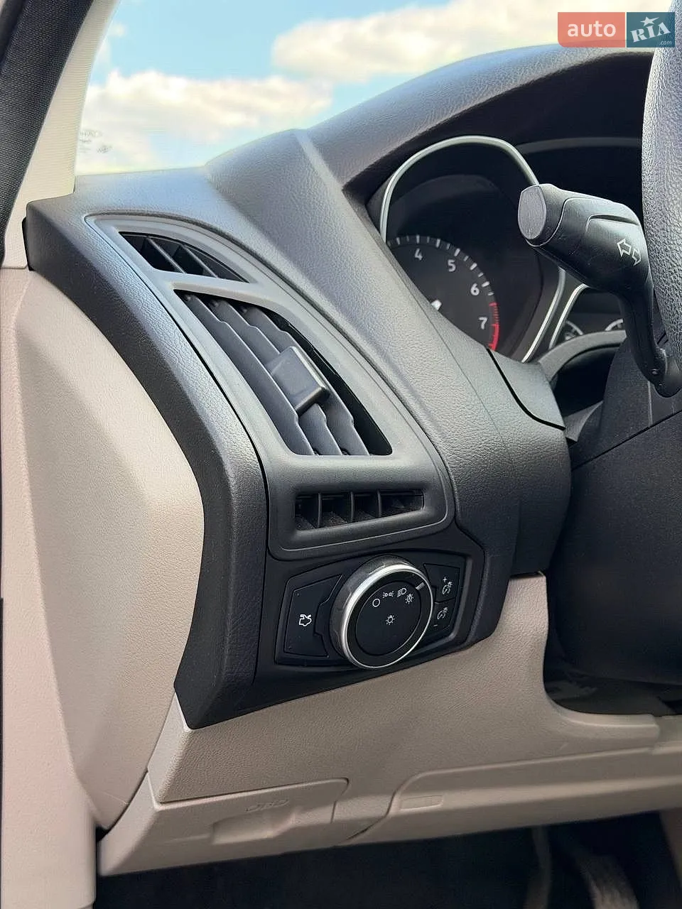 2016 Ford Focus - мініатюра 8