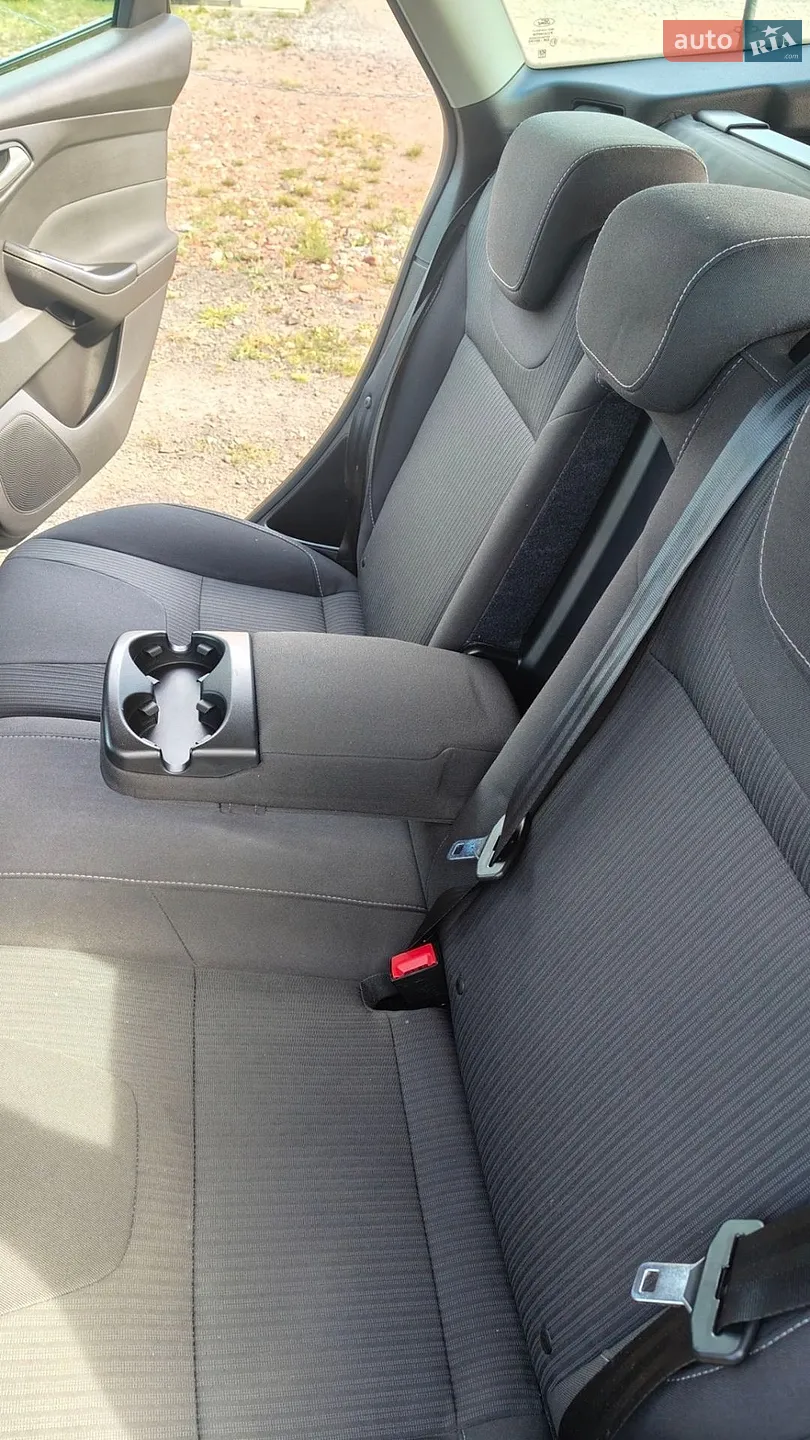2011 Ford Focus - мініатюра 29