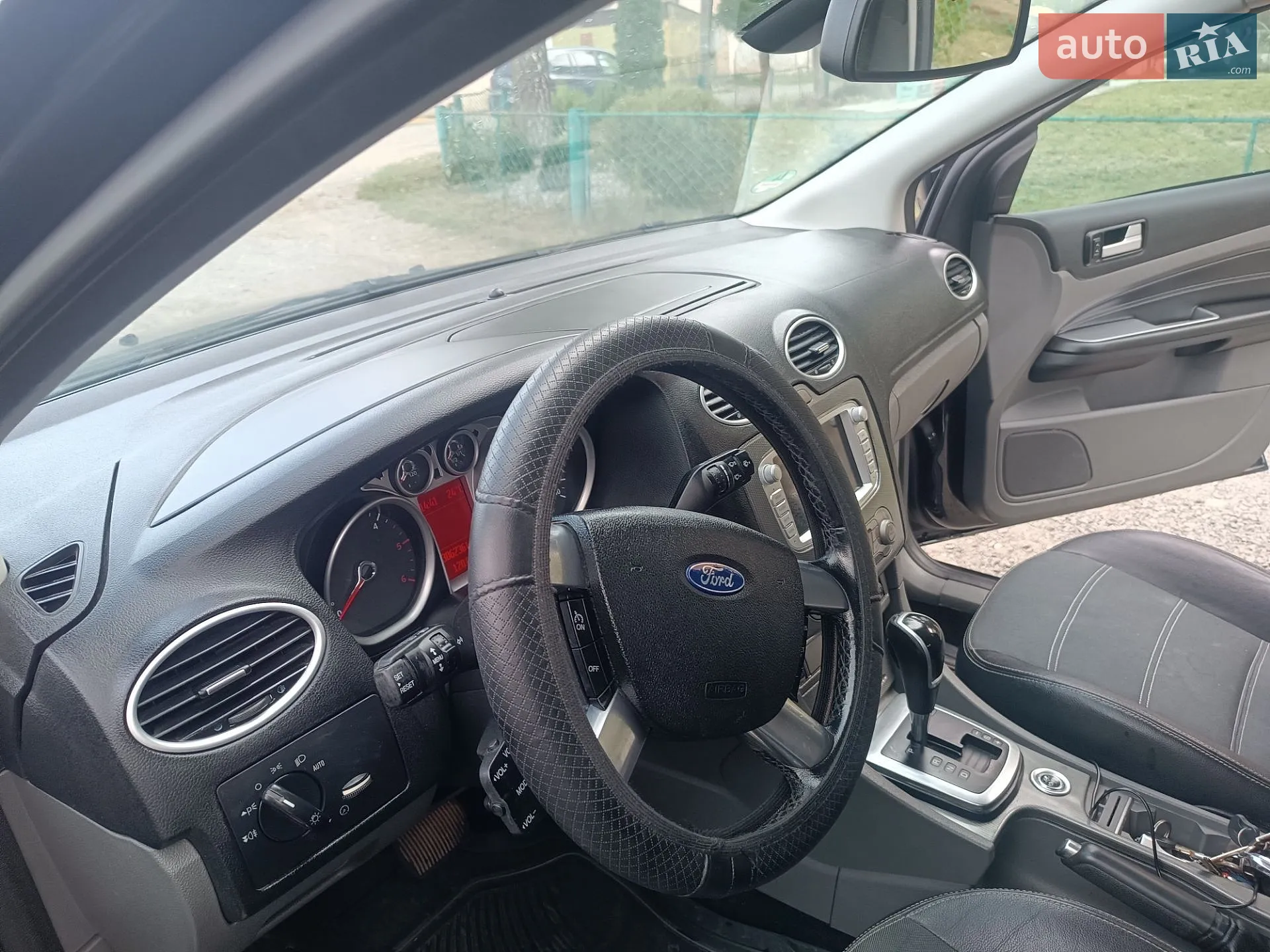 2010 Ford Focus - мініатюра 7