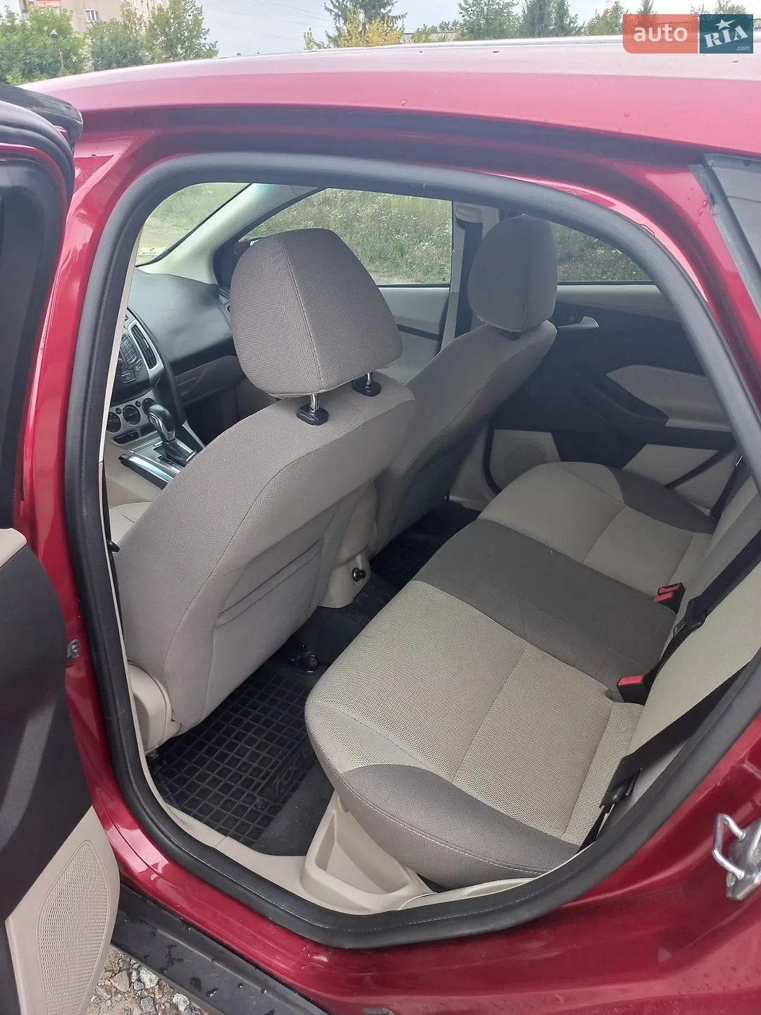 2012 Ford Focus - мініатюра 12