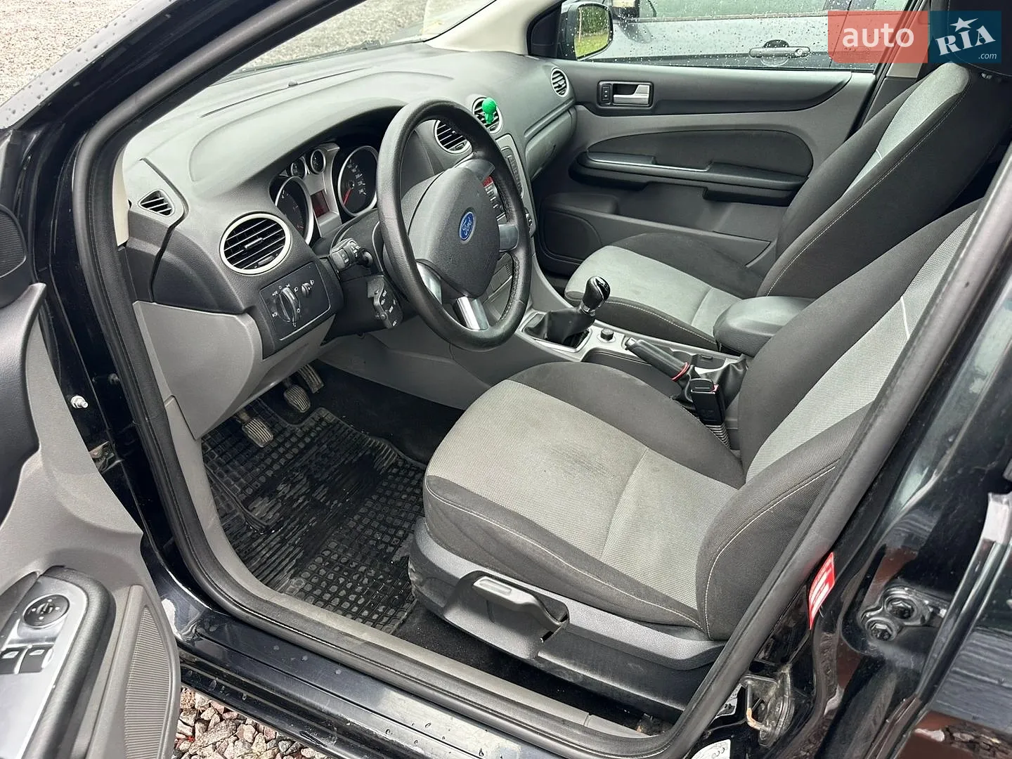 2010 Ford Focus - мініатюра 14