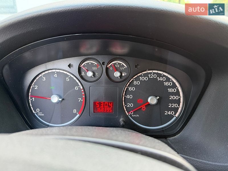Хэтчбек Ford Focus 2011 в Житомире фото 11 Хэтчбек Ford Focus 2011 в Житомире