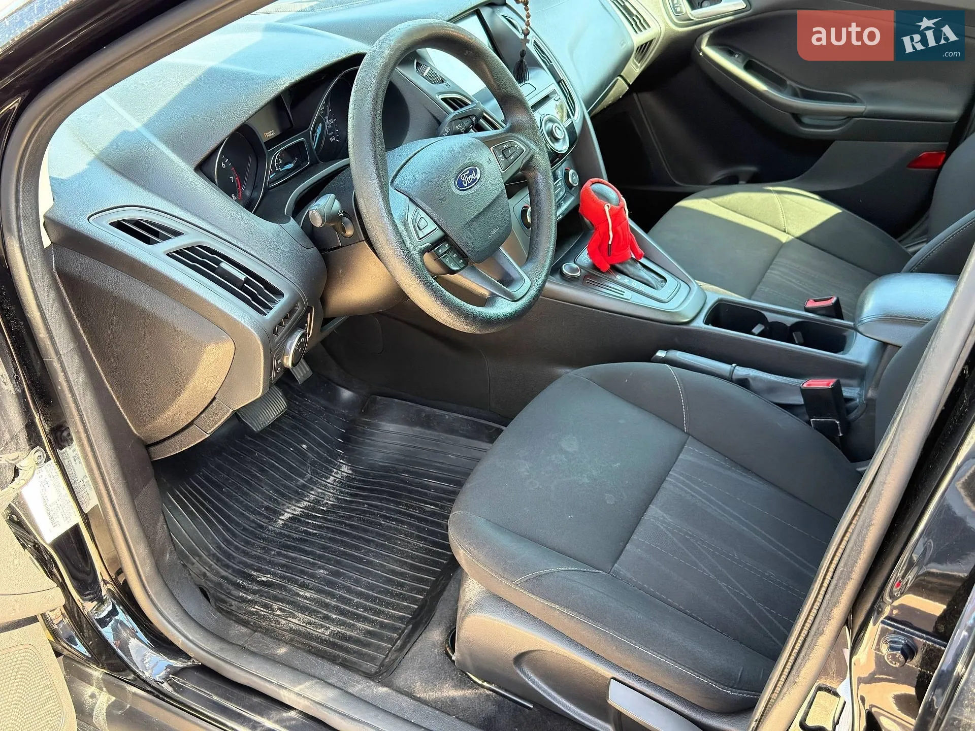 2017 Ford Focus - мініатюра 17