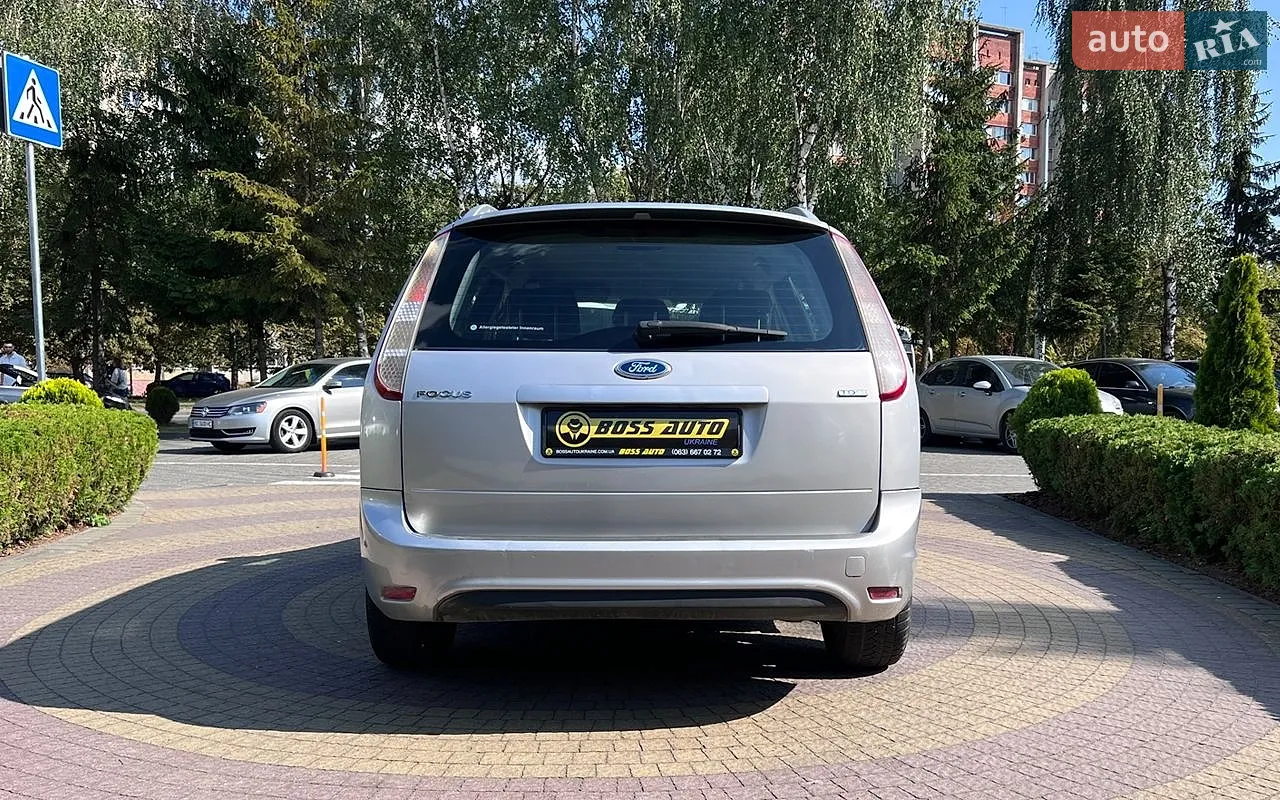 2010 Ford Focus - мініатюра 6