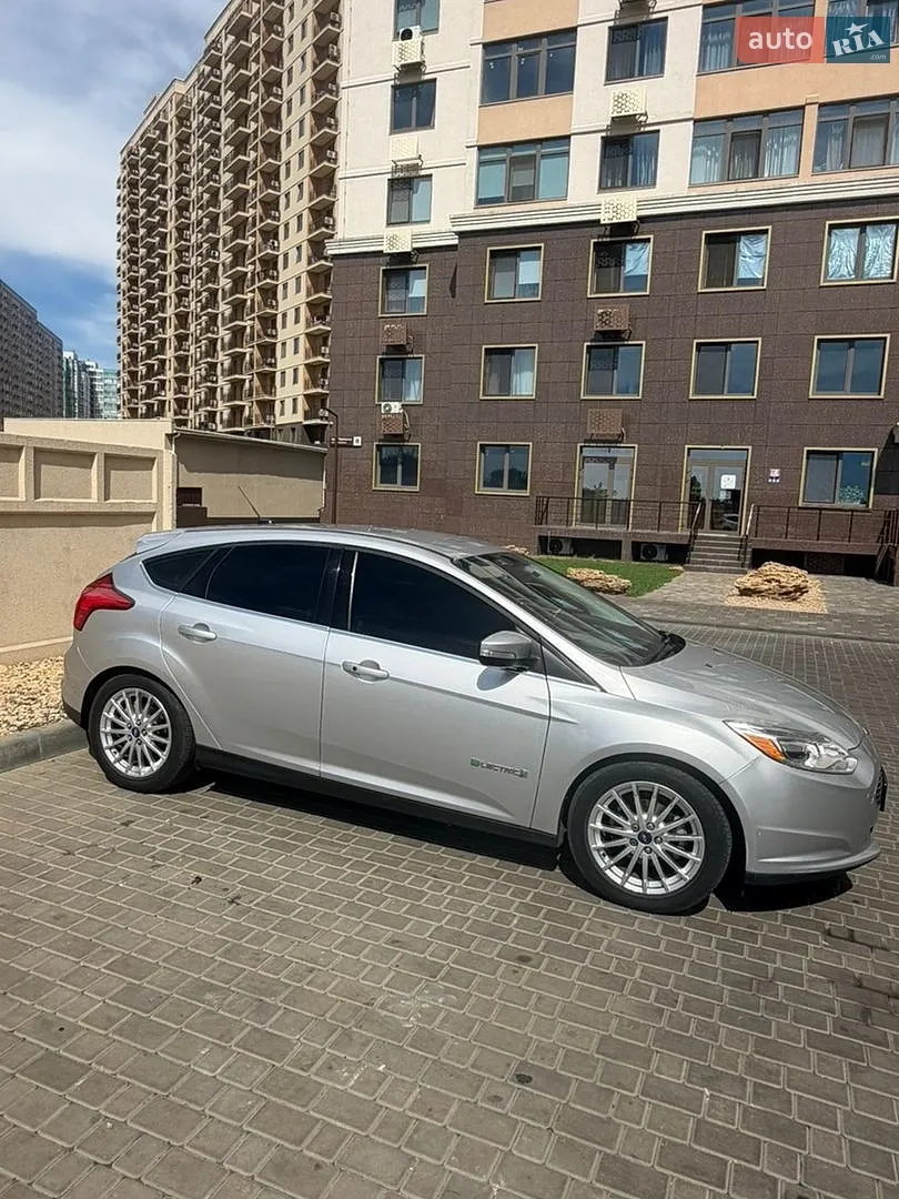 2012 Ford Focus - мініатюра 3