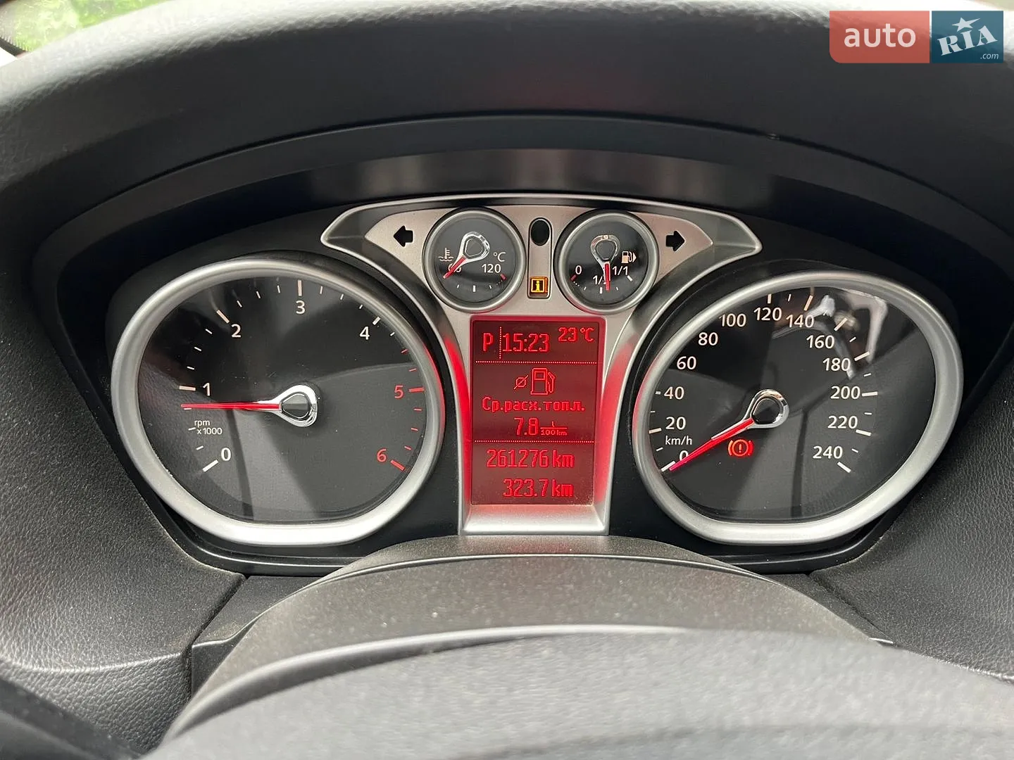 2010 Ford Focus - мініатюра 23