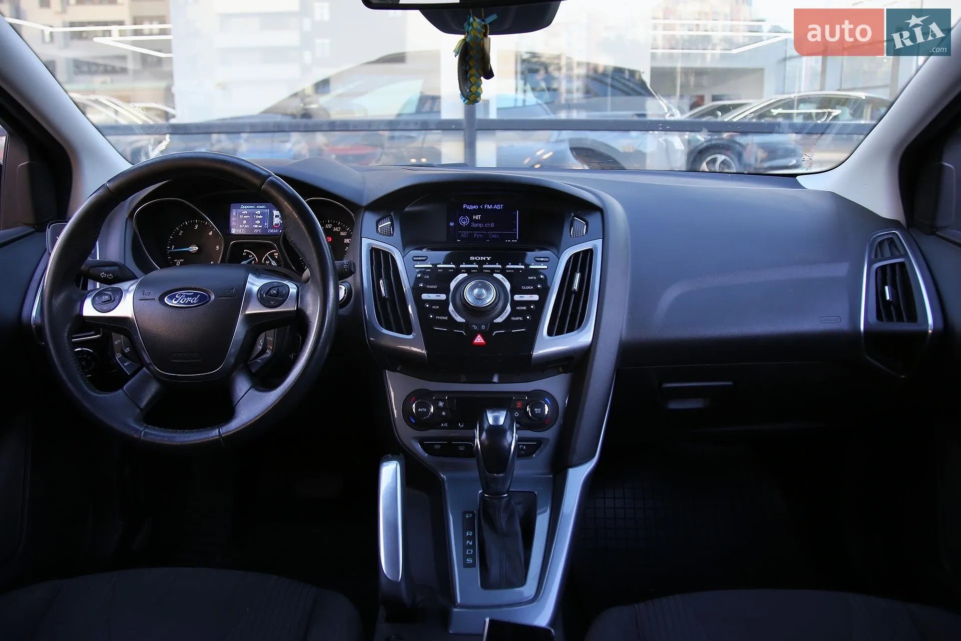 2011 Ford Focus - мініатюра 11