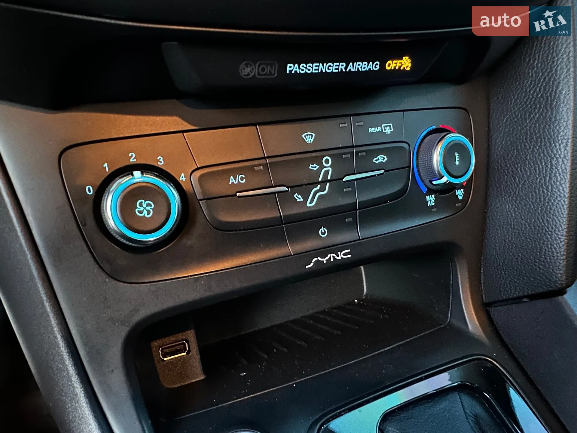 2015 Ford Focus - мініатюра 28