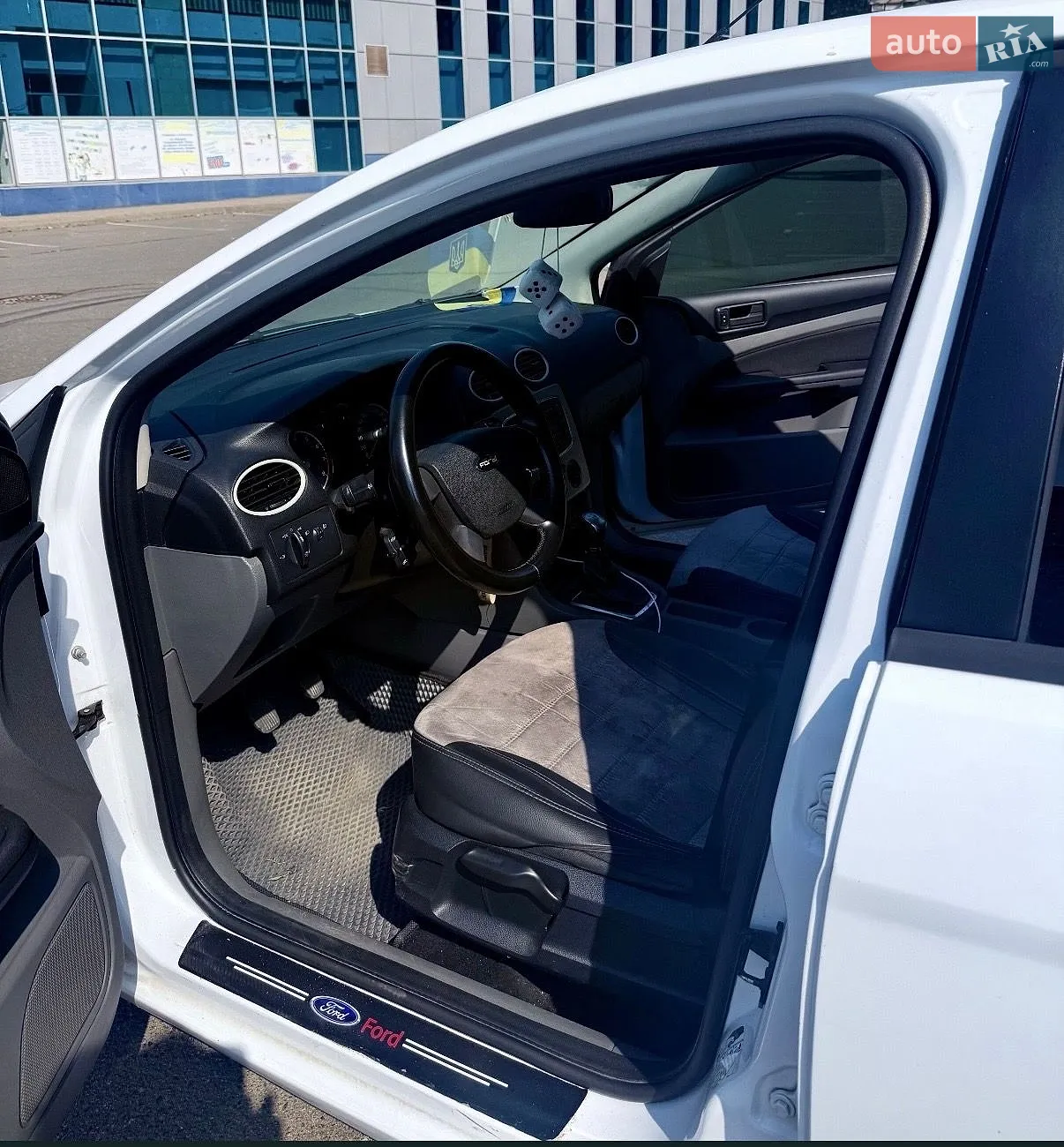2011 Ford Focus - мініатюра 6