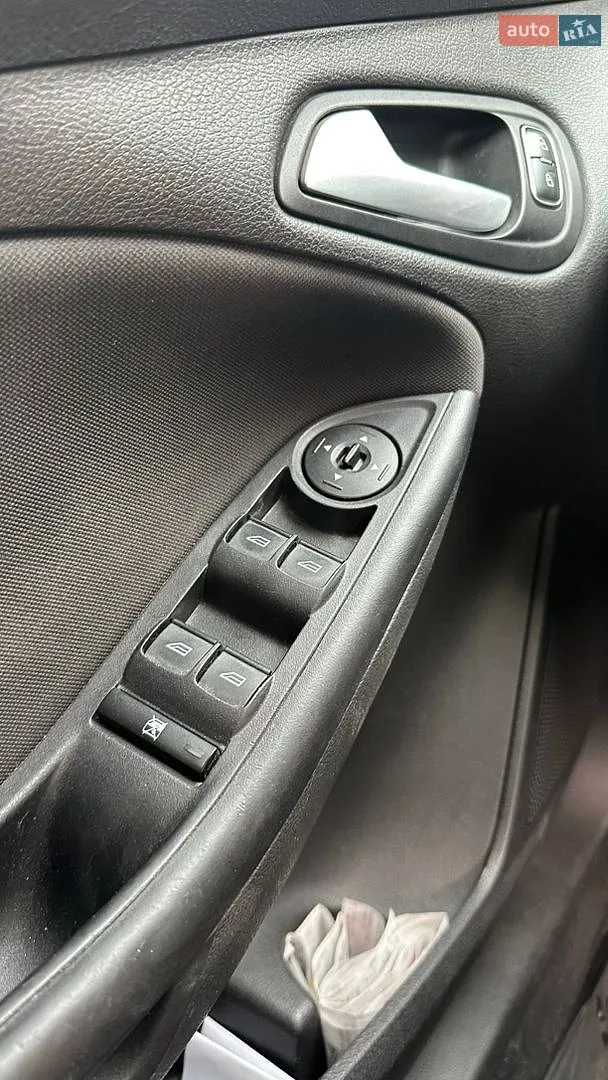 2015 Ford Focus - мініатюра 18