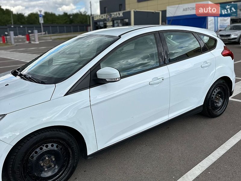 Хэтчбек Ford Focus 2017 в Ровно фото 4 Хэтчбек Ford Focus 2017 в Ровно