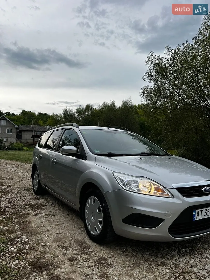 2010 Ford Focus - мініатюра 3