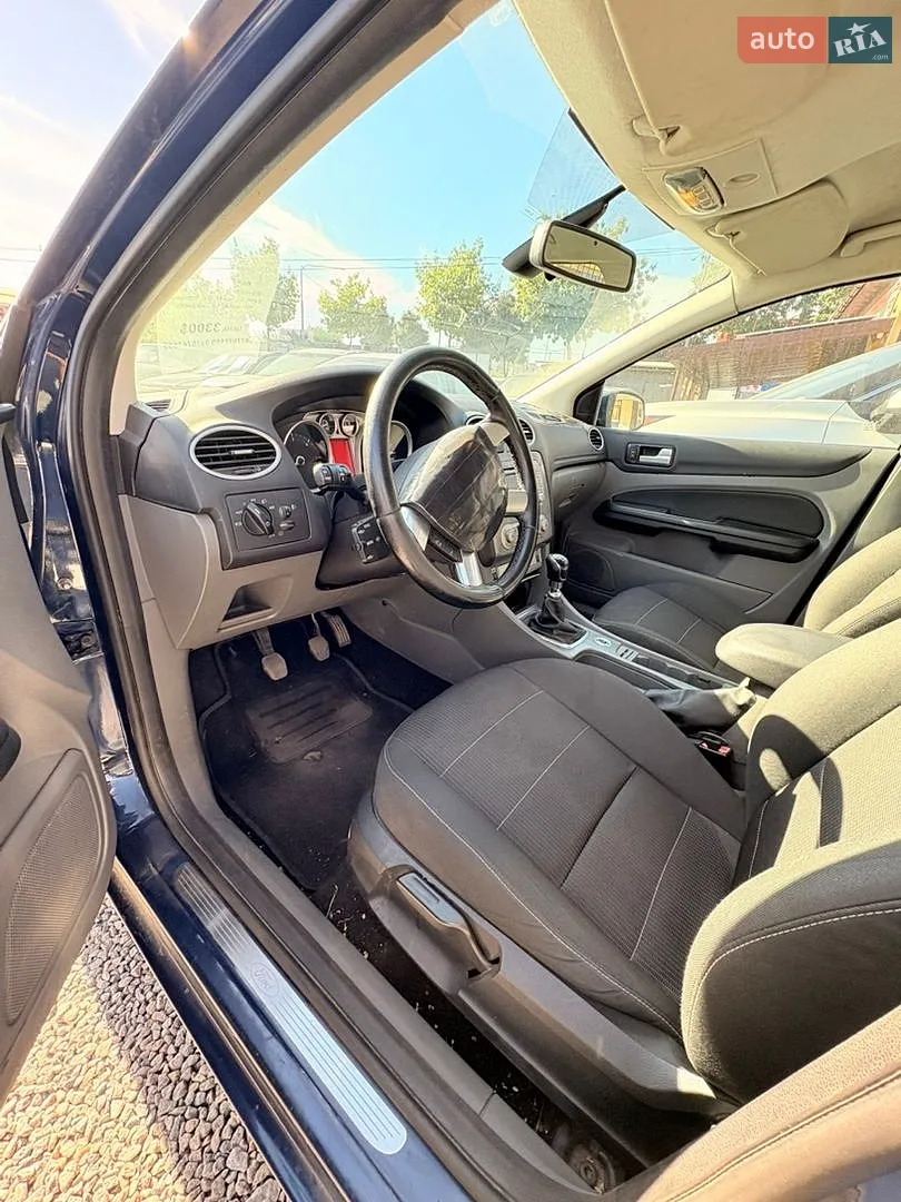 2010 Ford Focus - мініатюра 7