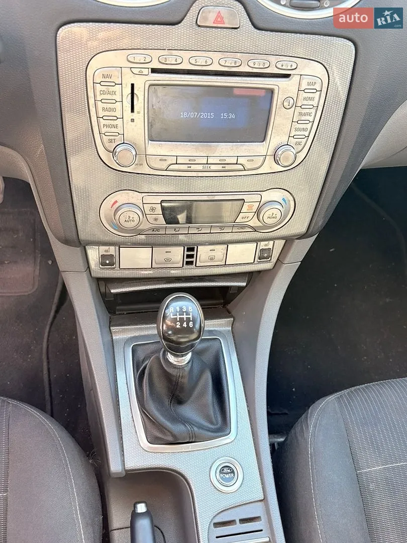 2010 Ford Focus - мініатюра 9