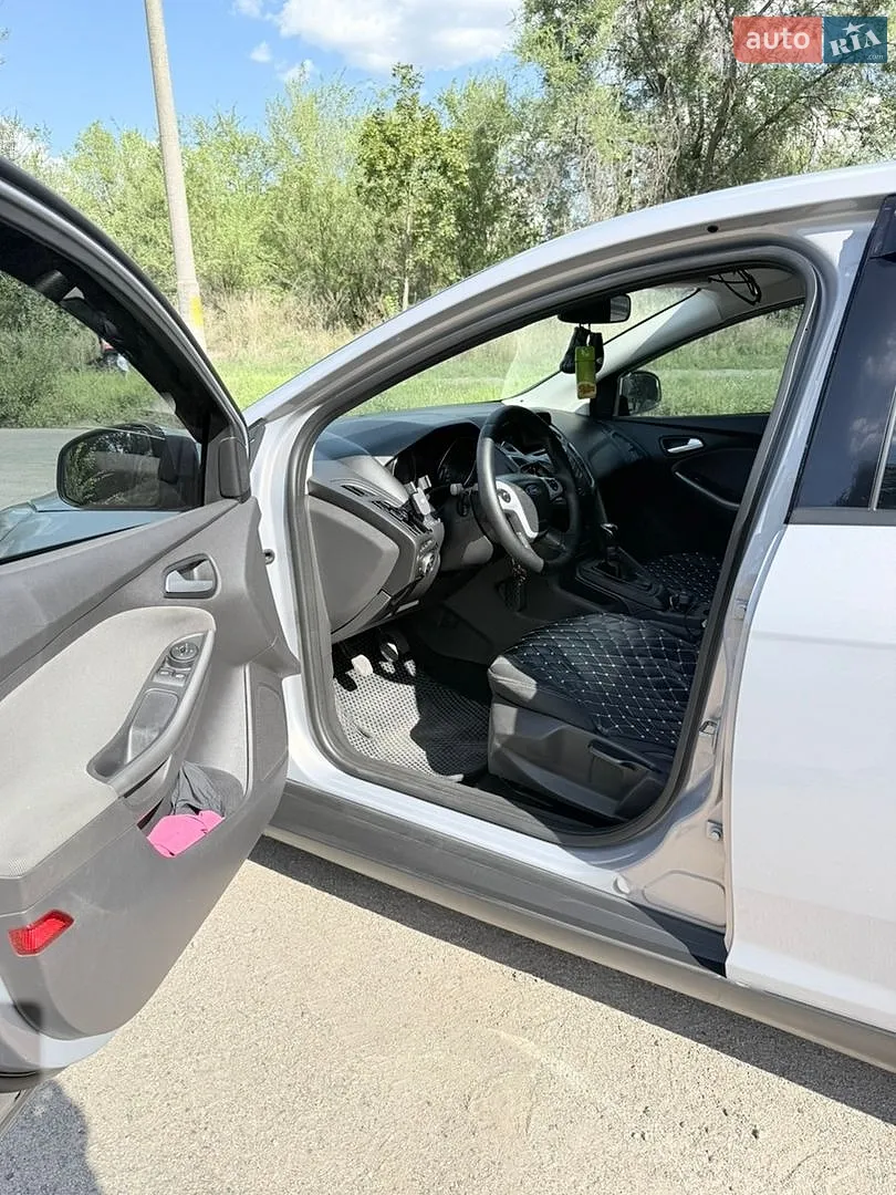 2014 Ford Focus - мініатюра 16