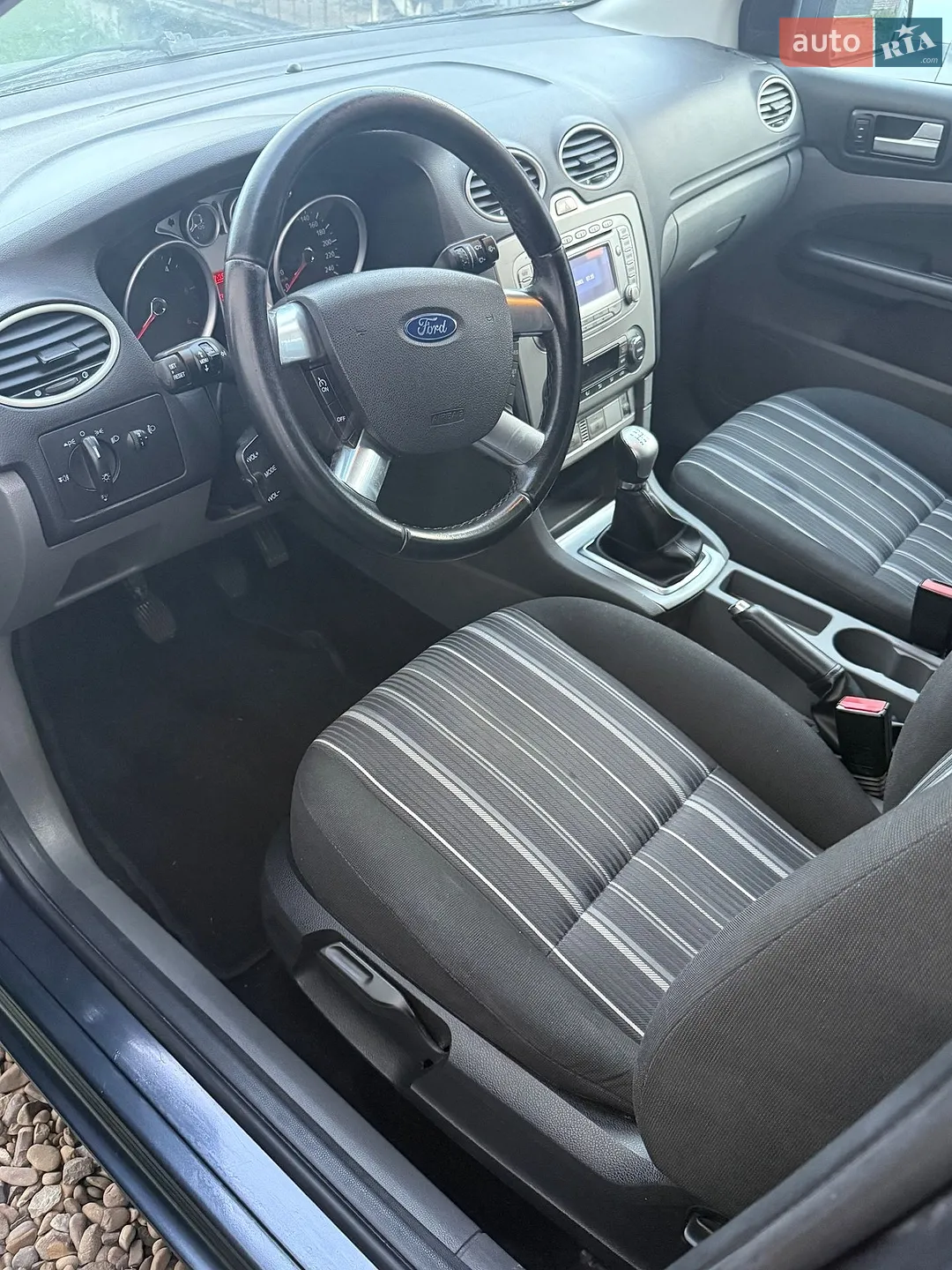 2010 Ford Focus - мініатюра 8