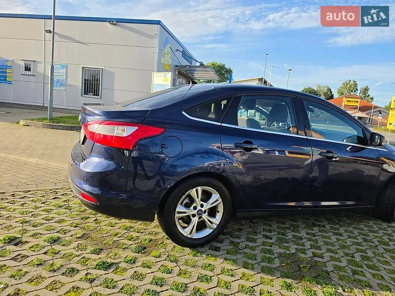 Ford Focus 2011