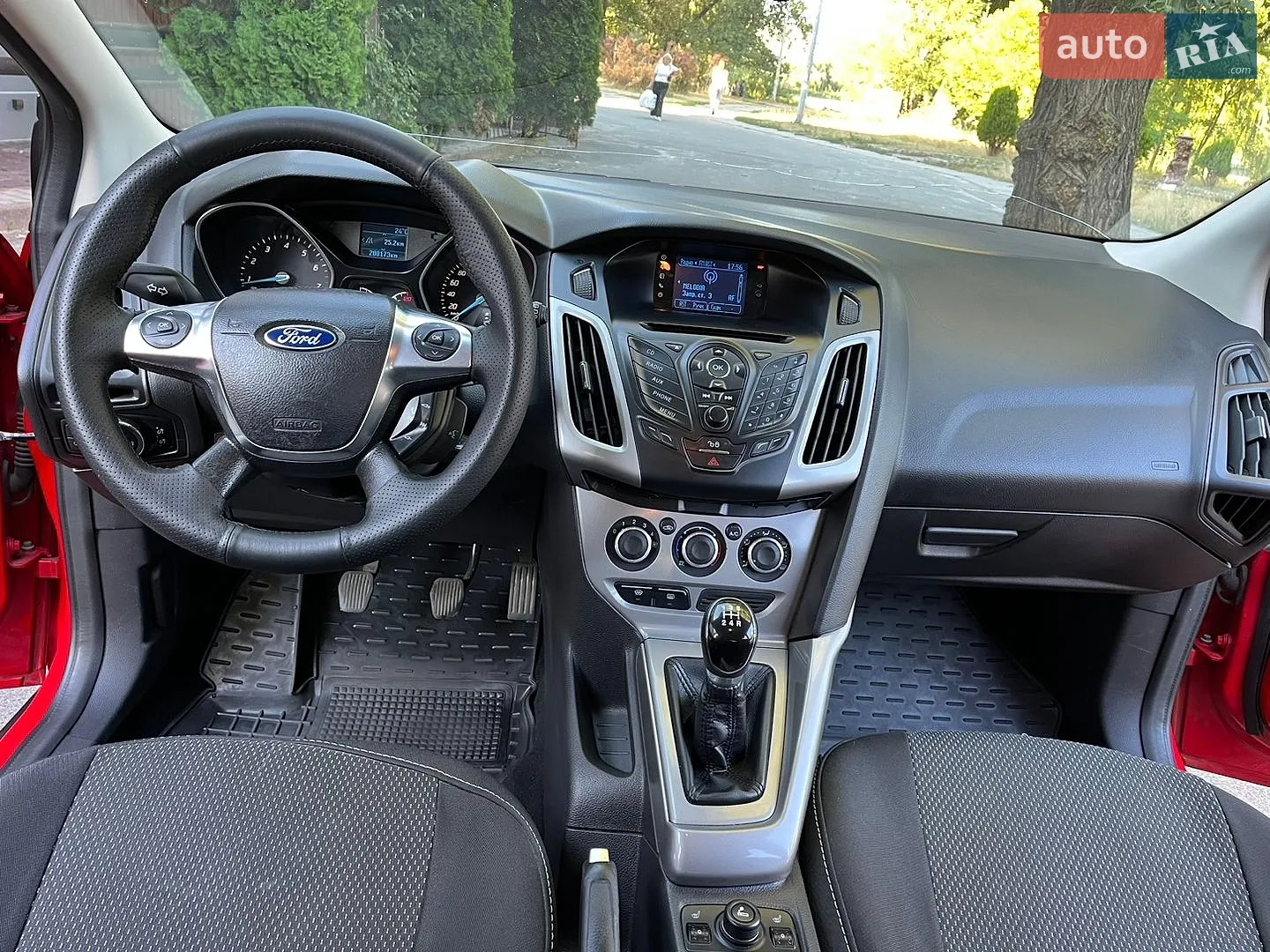 2012 Ford Focus - мініатюра 15
