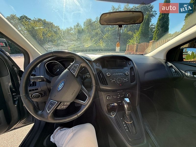 Хетчбек Ford Focus 2016 в Дніпрі