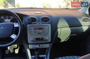 Хэтчбек Ford Focus 2008 в Миргороде