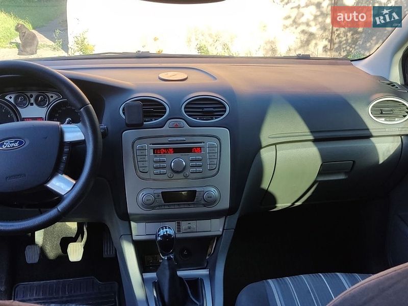 Хэтчбек Ford Focus 2008 в Миргороде