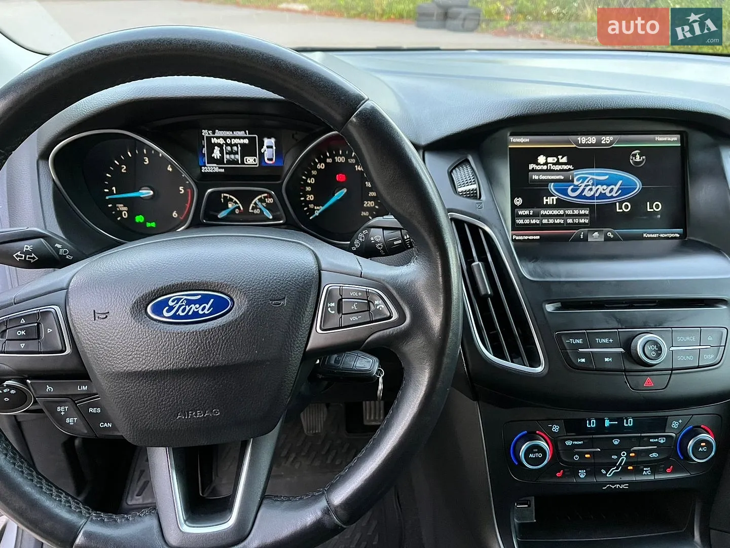 2015 Ford Focus - мініатюра 15