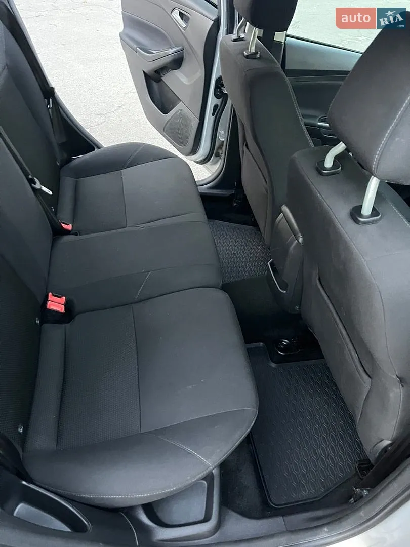 2015 Ford Focus - мініатюра 21