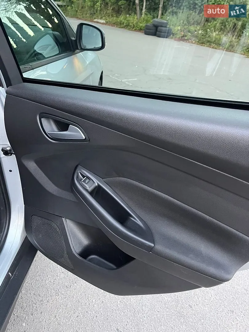 2015 Ford Focus - мініатюра 22