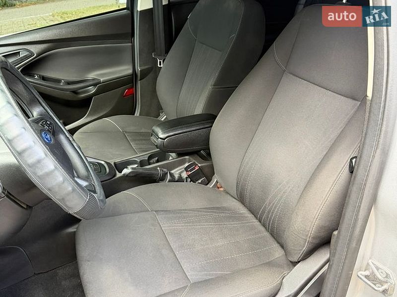 Седан Ford Focus 2016 в Шполі фото 12 Седан Ford Focus 2016 в Шполі
