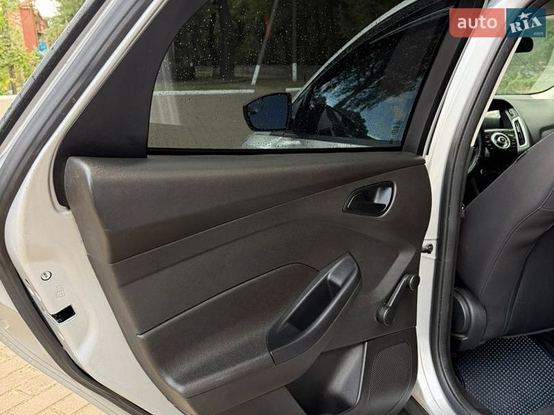 Седан Ford Focus 2016 в Шполі фото 16 Седан Ford Focus 2016 в Шполі