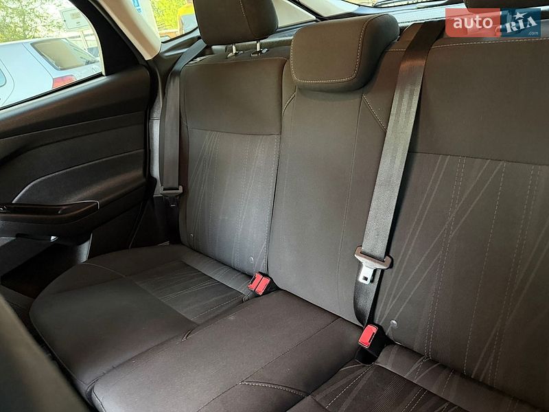 Седан Ford Focus 2015 в Дніпрі