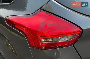 Седан Ford Focus 2015 в Дніпрі