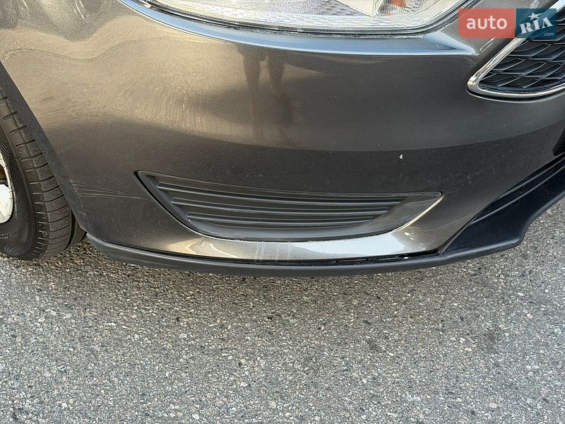 Седан Ford Focus 2015 в Дніпрі