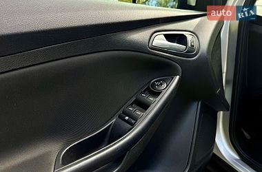 Хэтчбек Ford Focus 2015 в Киеве