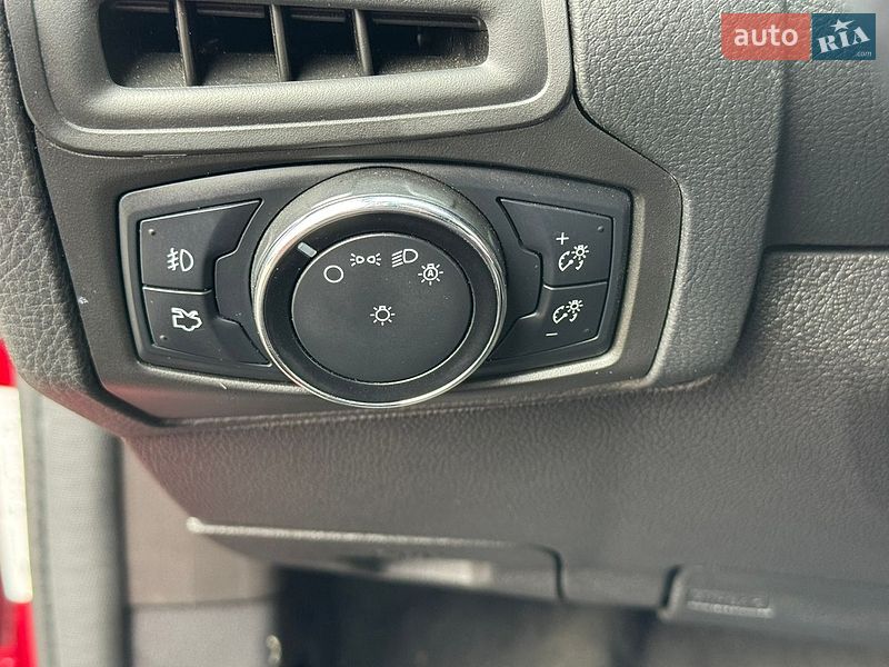 Хэтчбек Ford Focus 2014 в Полтаве